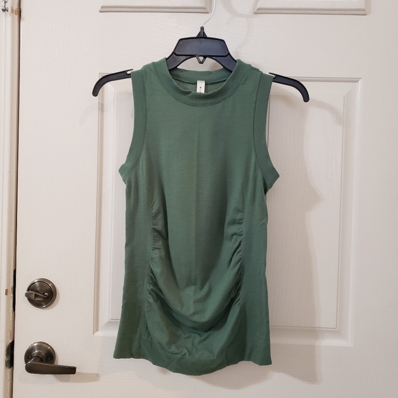 Athleta Tops - Athleta Green Ruched Sleeveless Tank Top Size XS